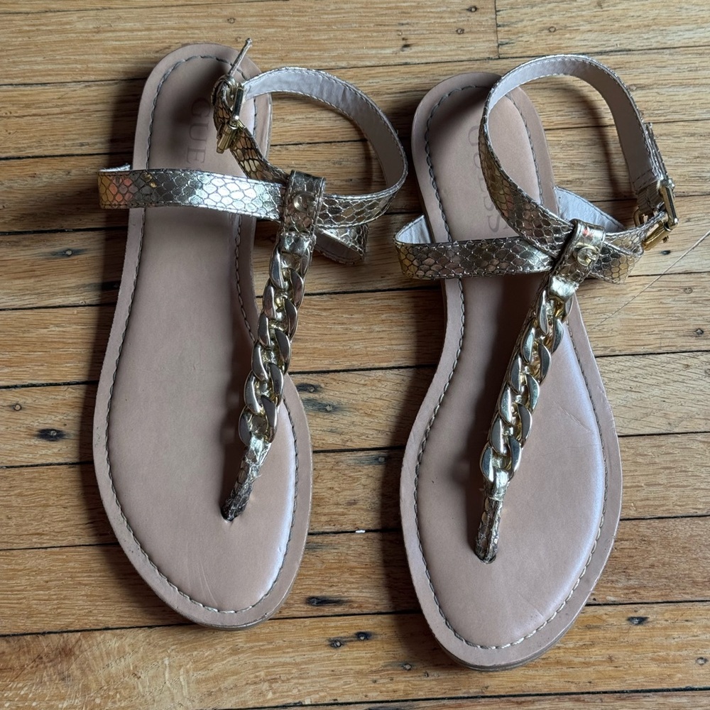 Guess Sandals 👡 ✨